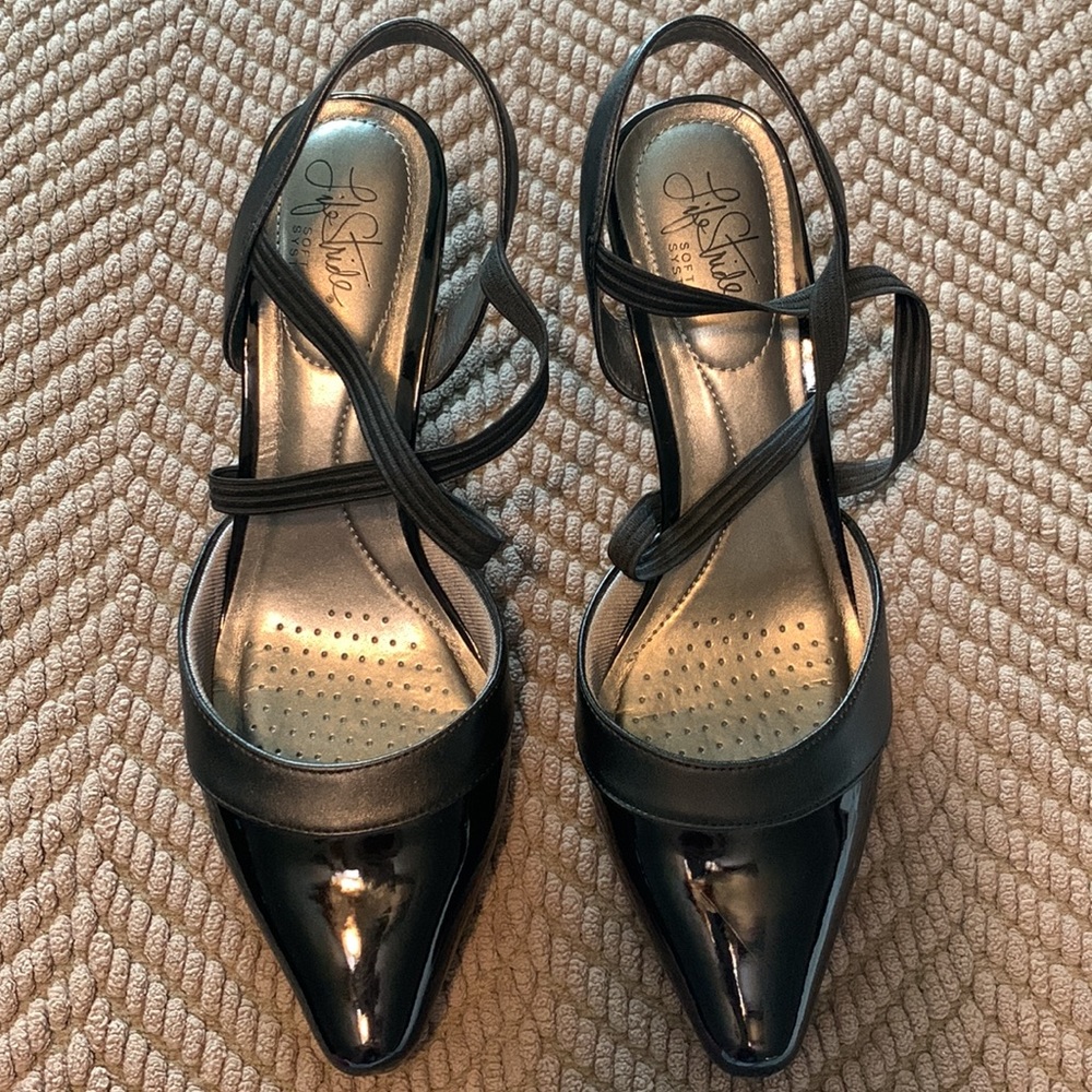 Black Pumps size 9